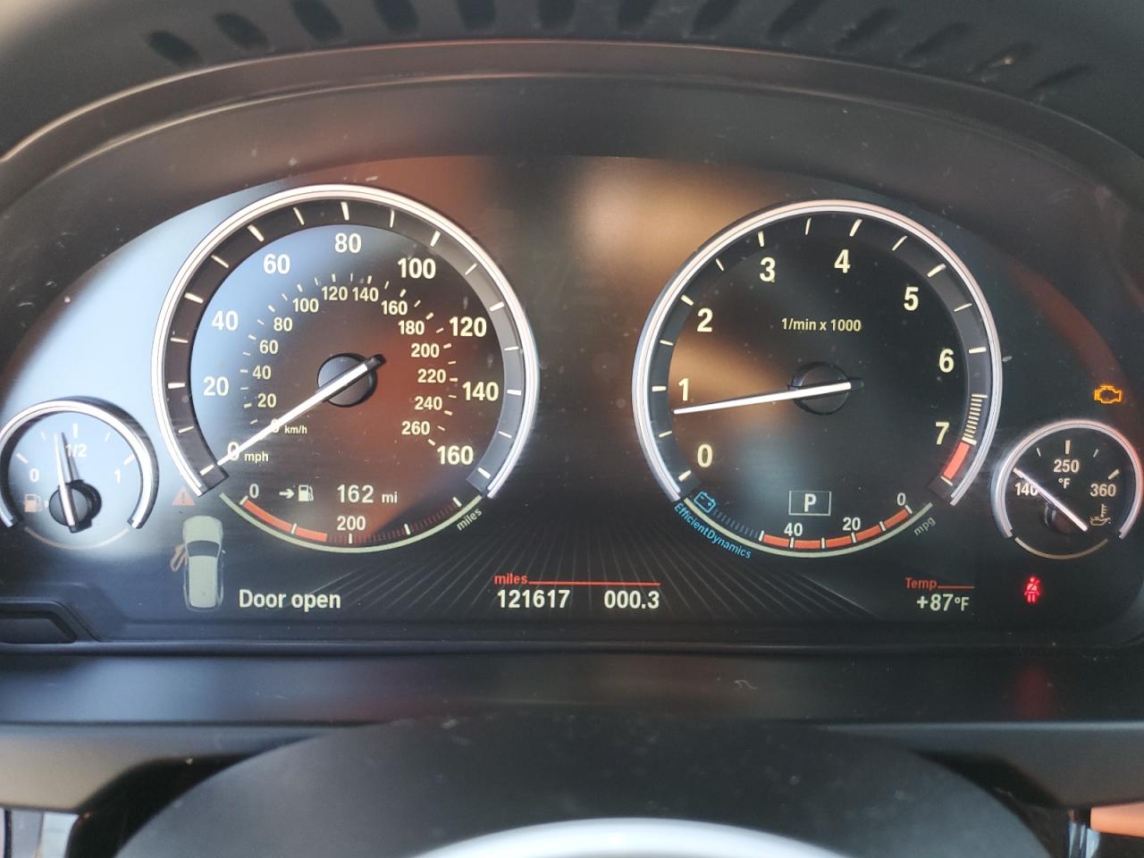 5UXKR6C52E0J73193 2014 BMW X5 xDrive50I