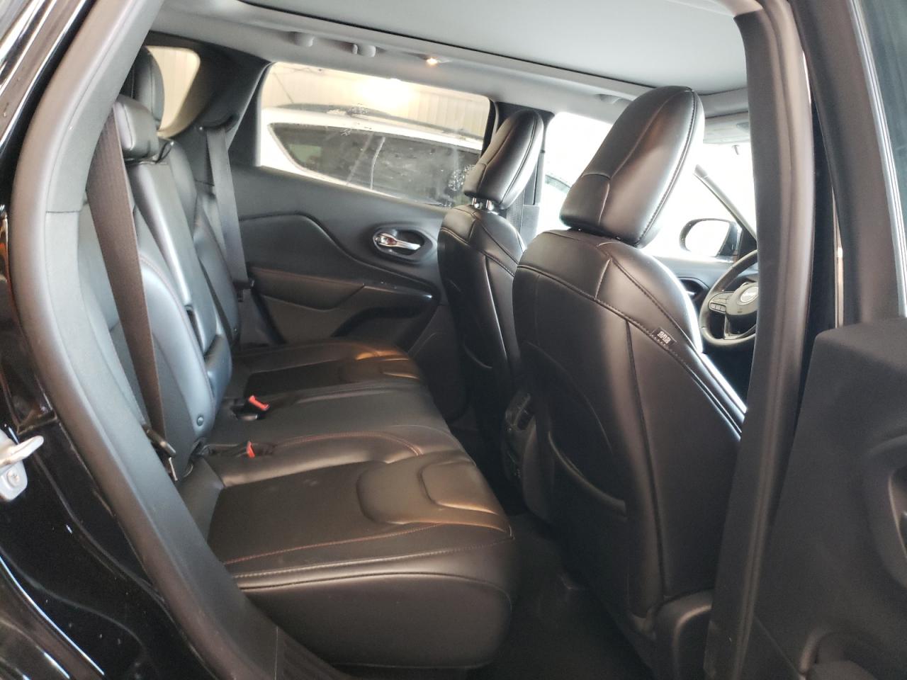 1C4PJMBX7KD402025 2019 Jeep Cherokee Trailhawk