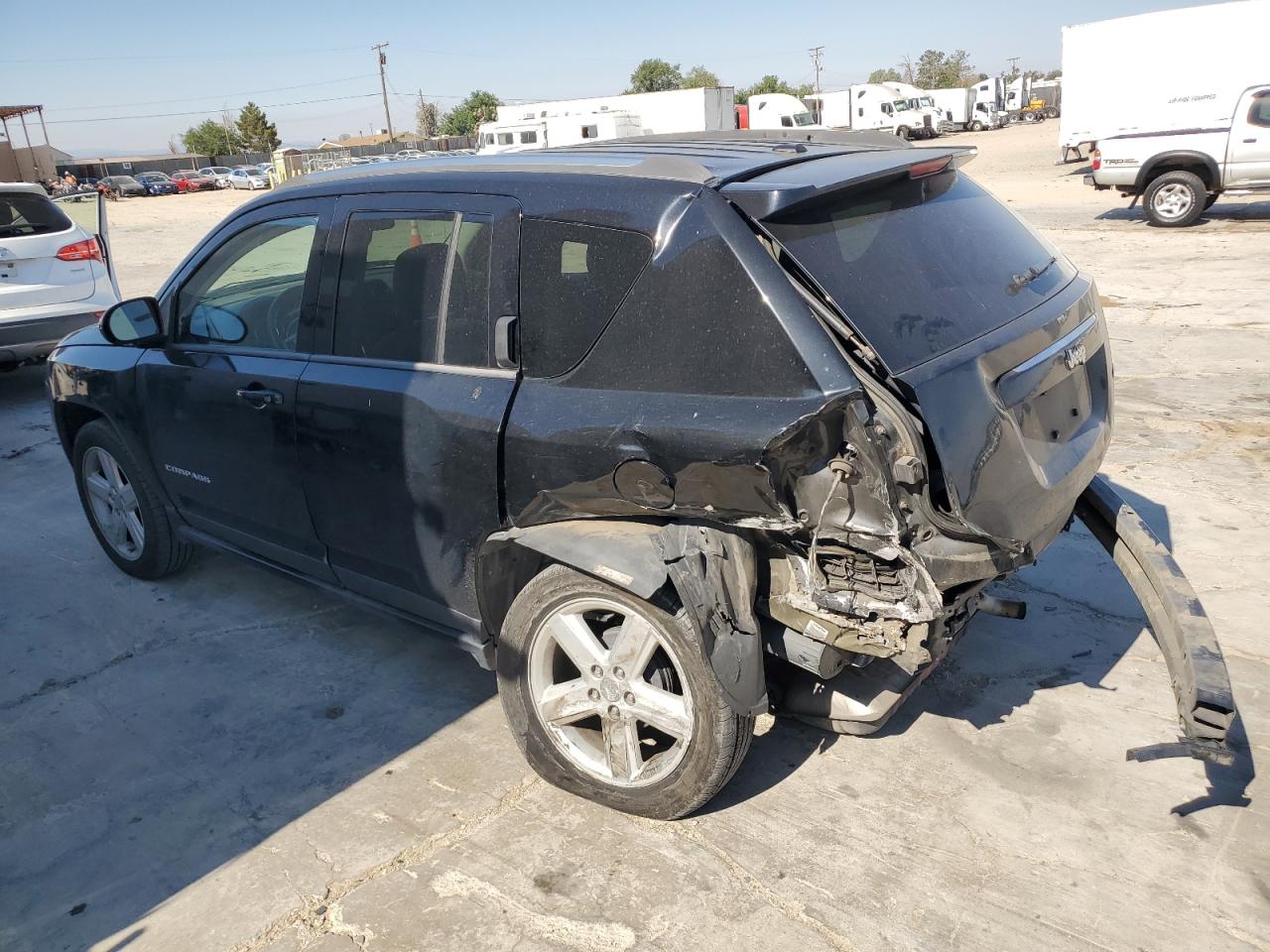 1C4NJCEA5ED913942 2014 Jeep Compass Latitude