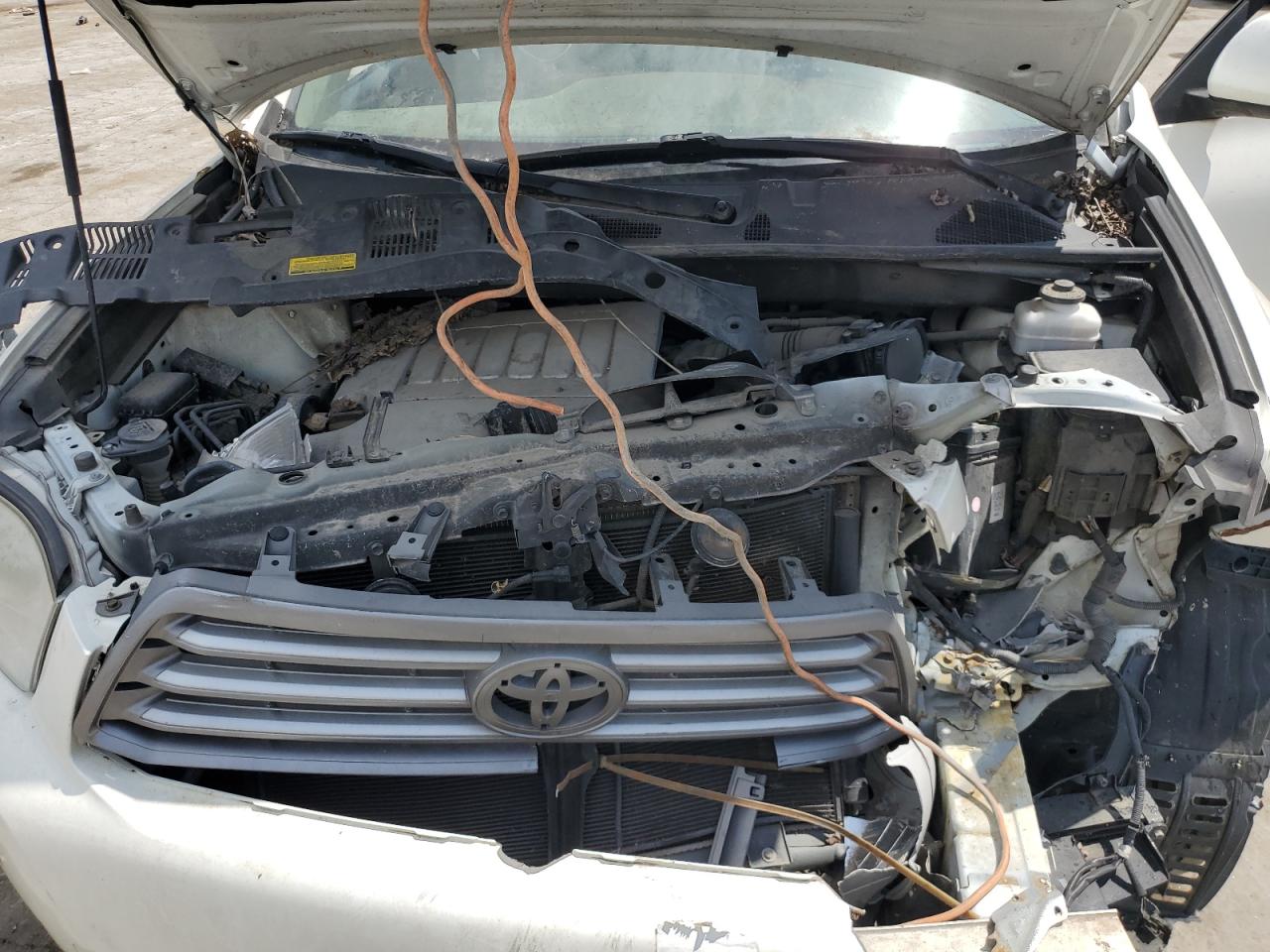 5TDKK3EH5AS007494 2010 Toyota Highlander Se