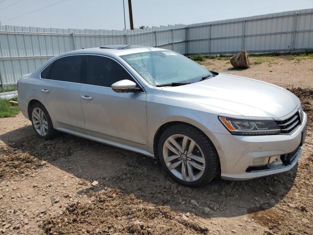 VIN 1VWCT7A37HC077431 2017 Volkswagen Passat, Sel P... no.4