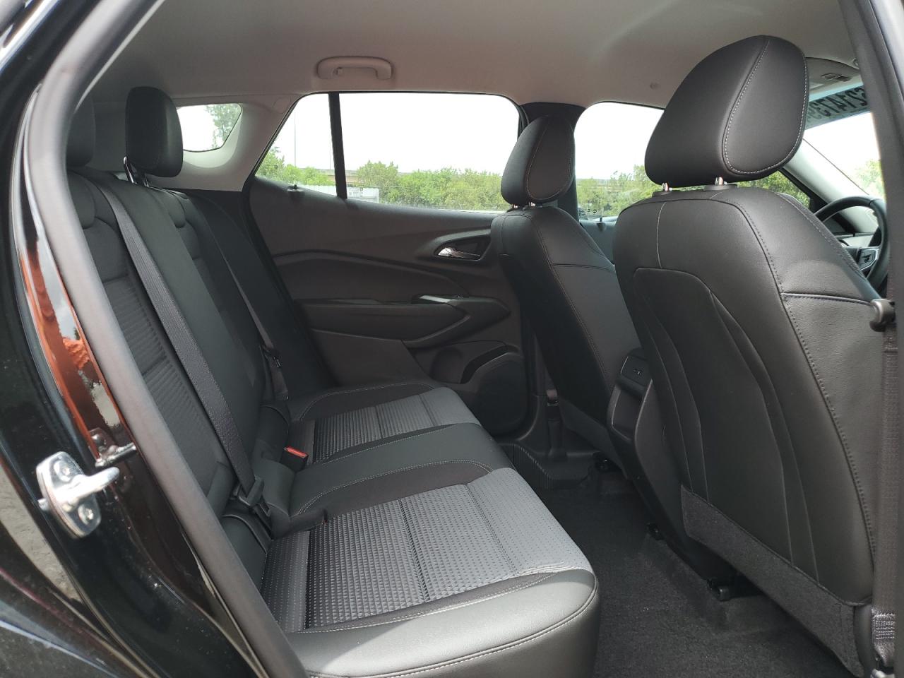 KL77LHE22RC176488 2024 Chevrolet Trax 1Lt