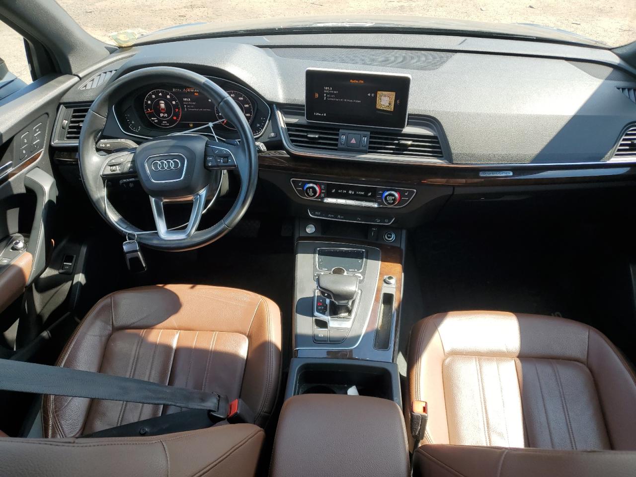 WA1BNAFY9J2215423 2018 Audi Q5 Premium Plus