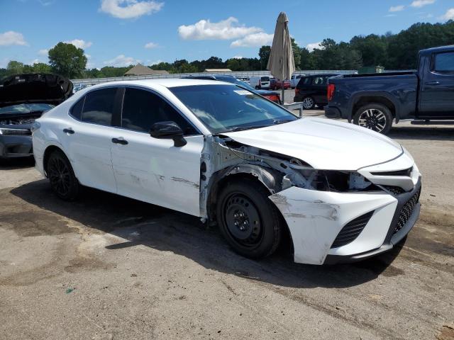 VIN 4T1B11HK3JU632241 2018 Toyota Camry, L no.4