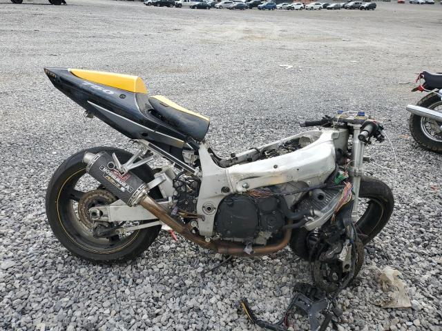 SUZUKI 750 2003 yellow  gas JS1GR7HA432100714 photo #1