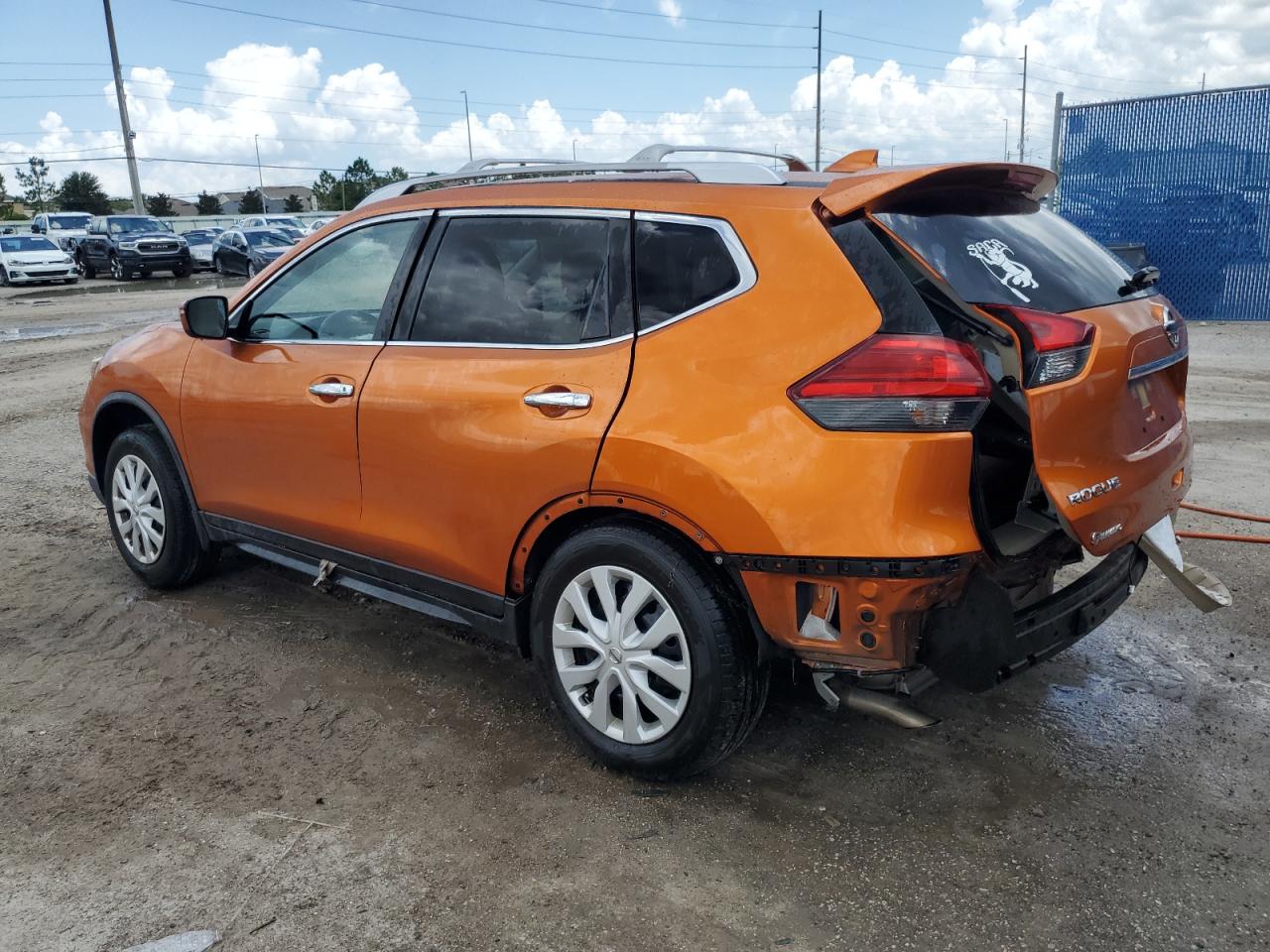 JN8AT2MTXHW131994 2017 Nissan Rogue S