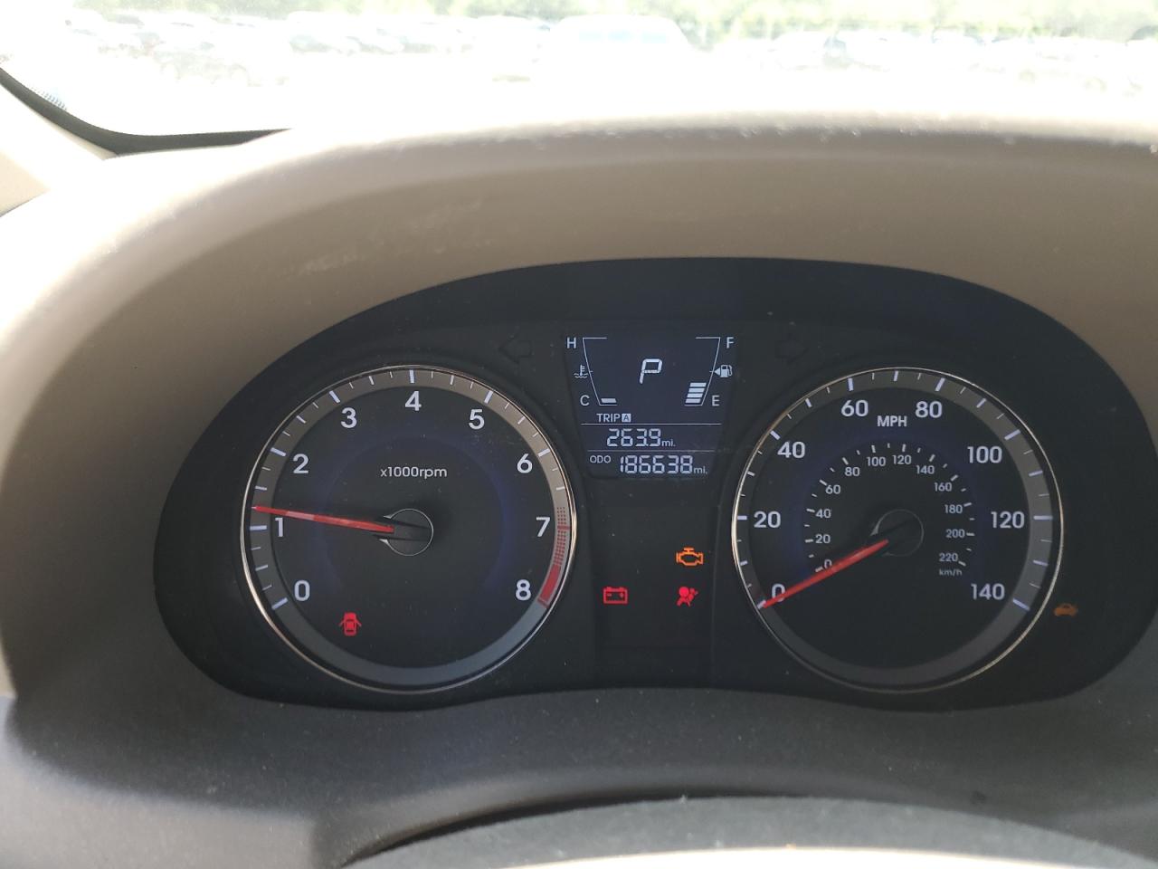 KMHCU4AE1EU606700 2014 Hyundai Accent Gls