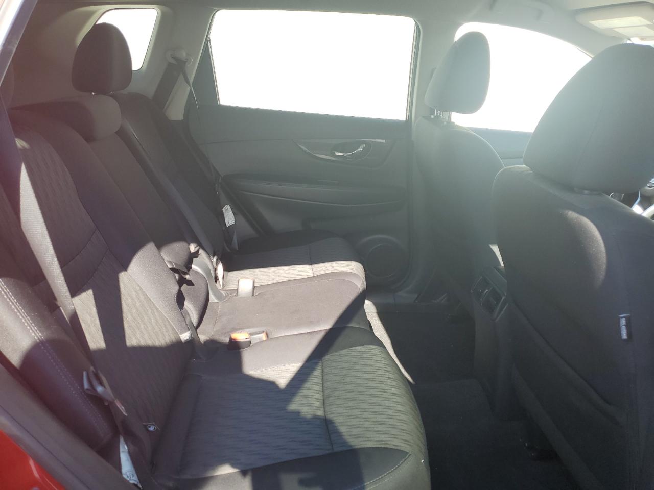 5N1AT2MV0KC799711 2019 Nissan Rogue S