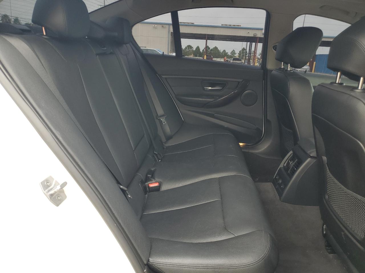 WBA3B5G57FNS12229 2015 BMW 328 Xi Sulev