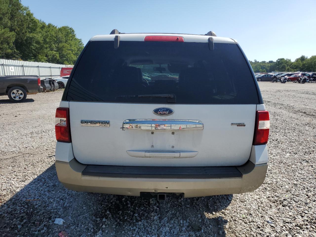1FMFU17577LA56835 2007 Ford Expedition Eddie Bauer