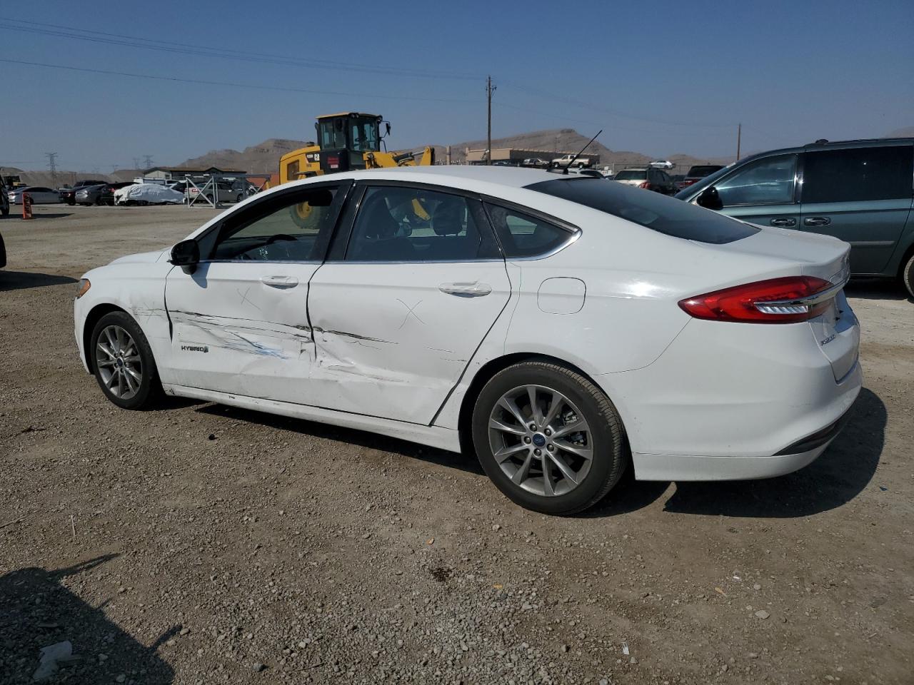 FORD FUSION SE 2017 white  hybrid engine 3FA6P0LU6HR385618 photo #3