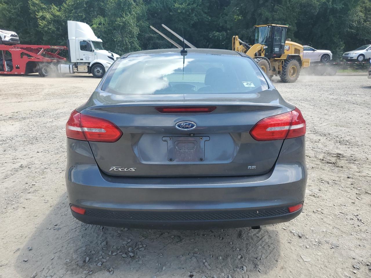 2015 Ford Focus Se vin: 1FADP3F2XFL262483