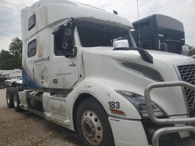 4V4NC9EH2NN294015 2022 Volvo Vn Vnl