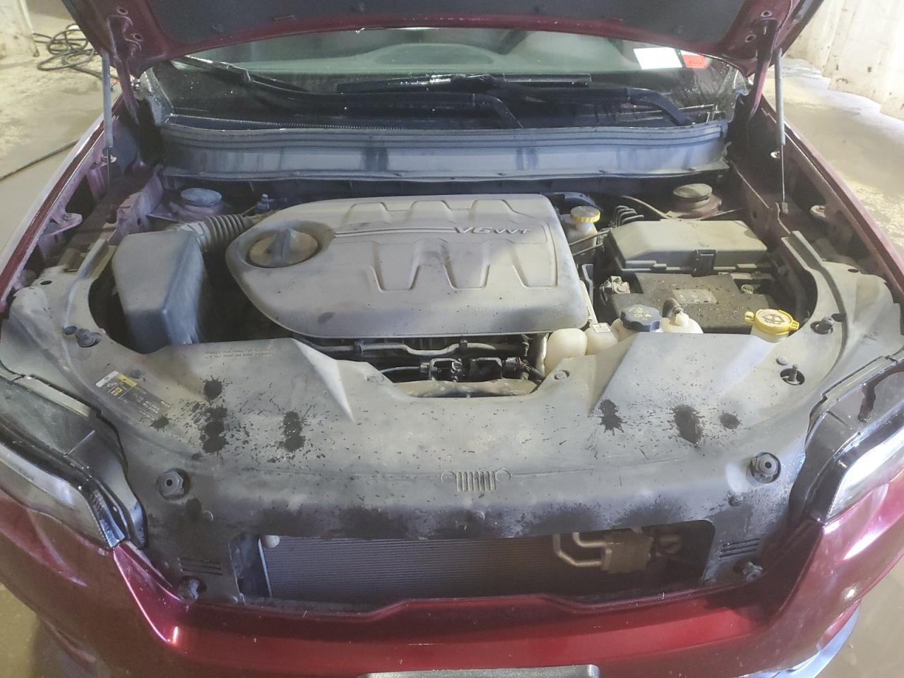 1C4PJMCX5KD351056 2019 Jeep Cherokee Latitude