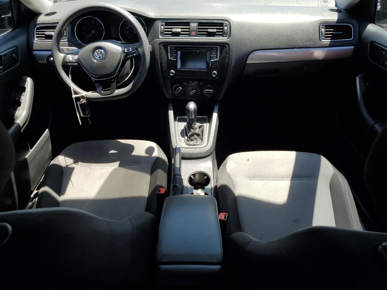 3VW2B7AJ6HM347230 2017 Volkswagen Jetta S