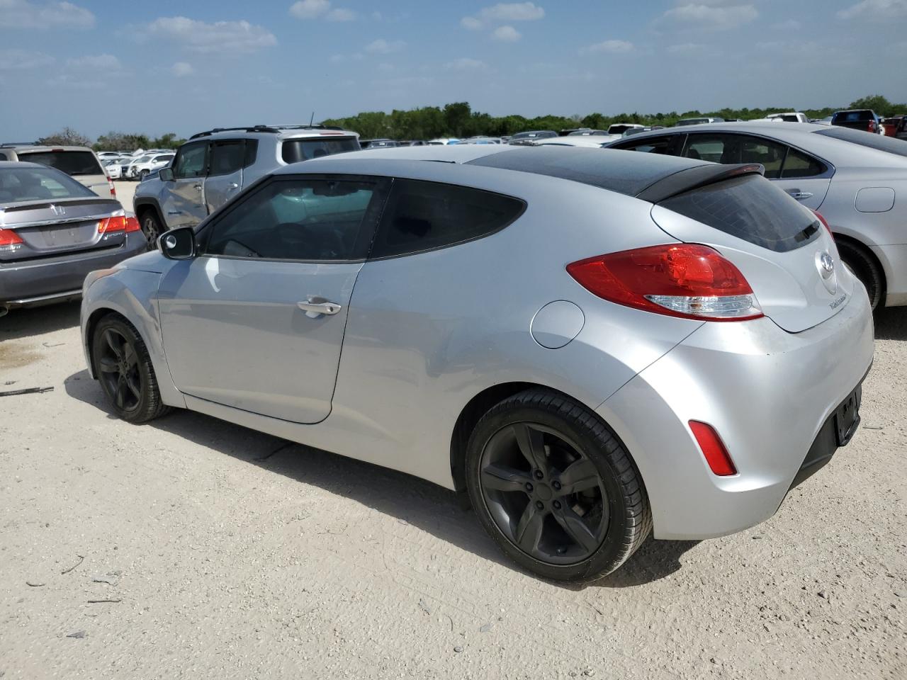 2012 Hyundai Veloster vin: KMHTC6ADXCU048610