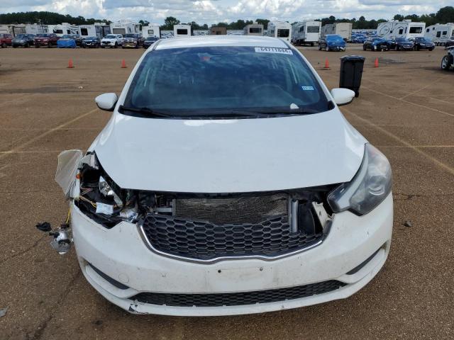 VIN KNAFK4A65G5615748 2016 KIA Forte, LX no.5