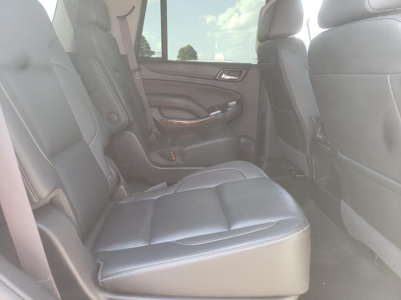 1GNSCCKCXHR220298 2017 Chevrolet Tahoe C1500 Premier