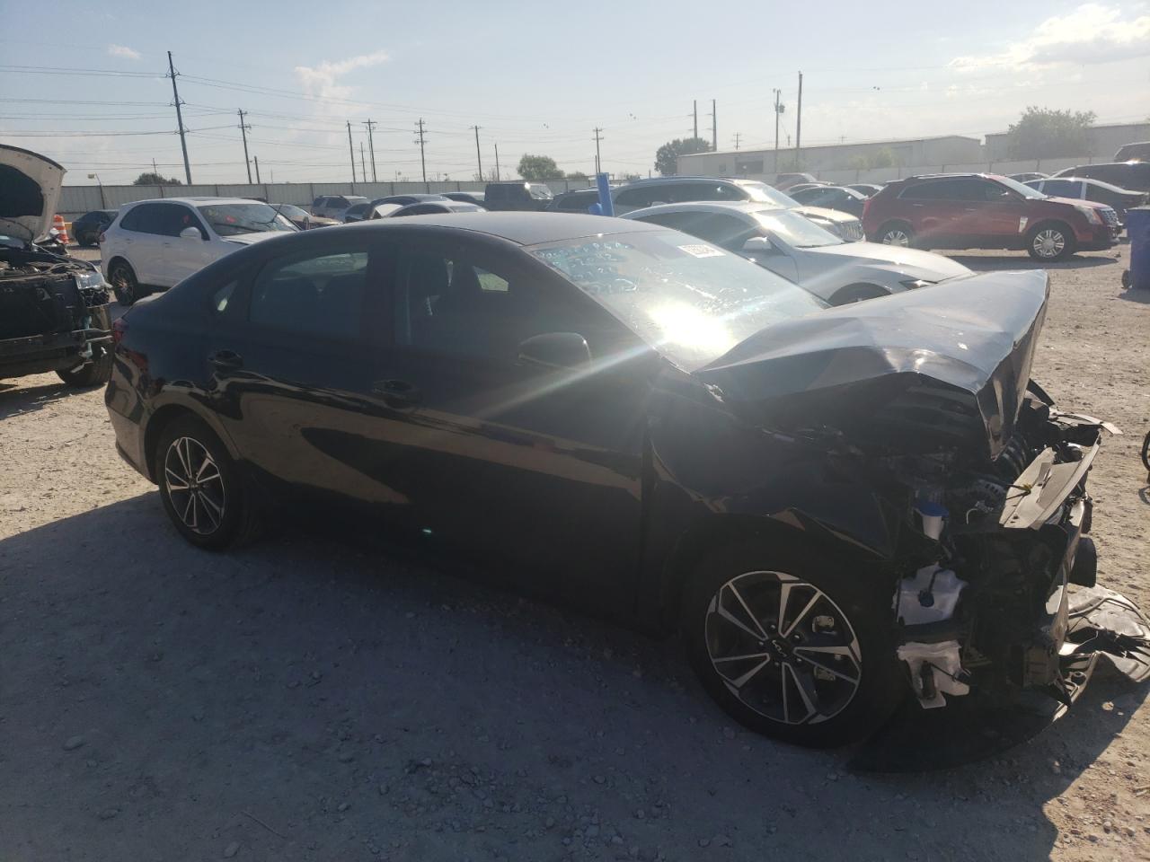 2023 Kia Forte Lx vin: 3KPF24AD9PE586681