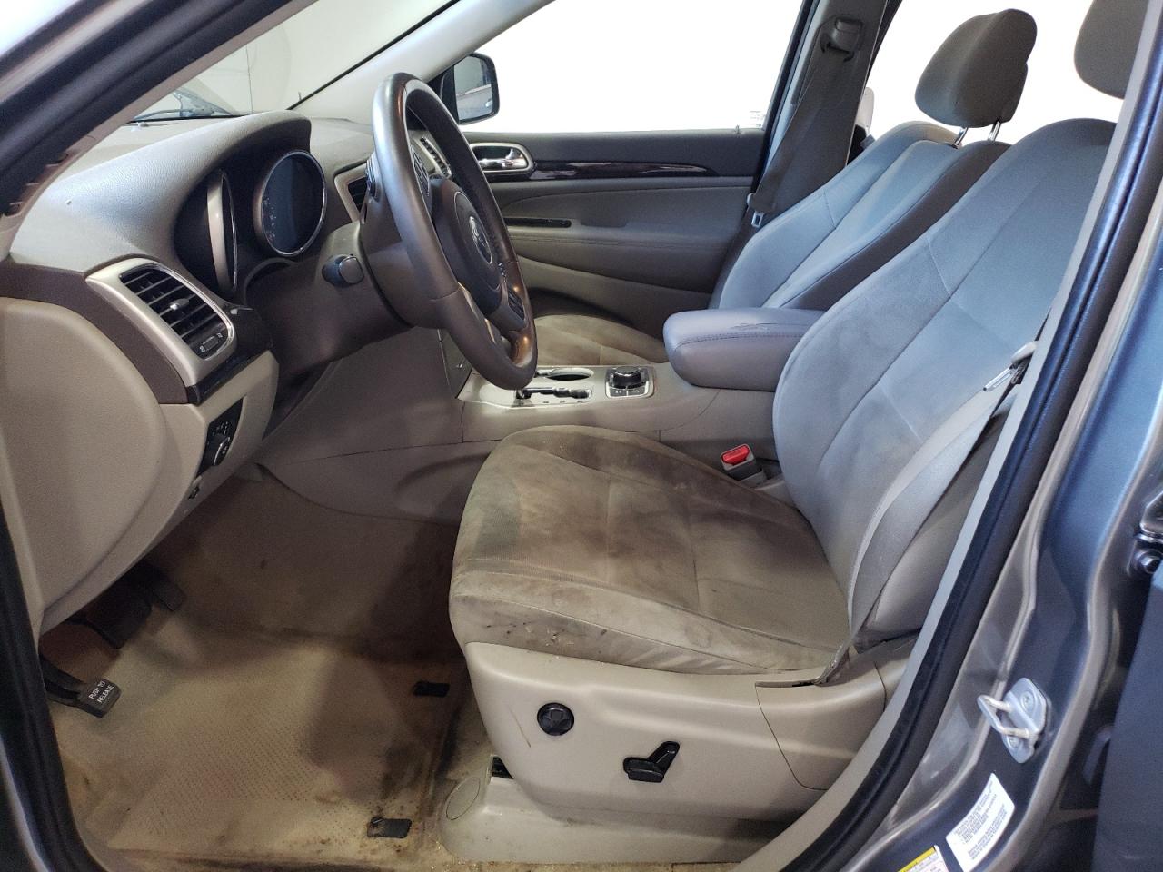 1C4RJFAG9CC317510 2012 Jeep Grand Cherokee Laredo