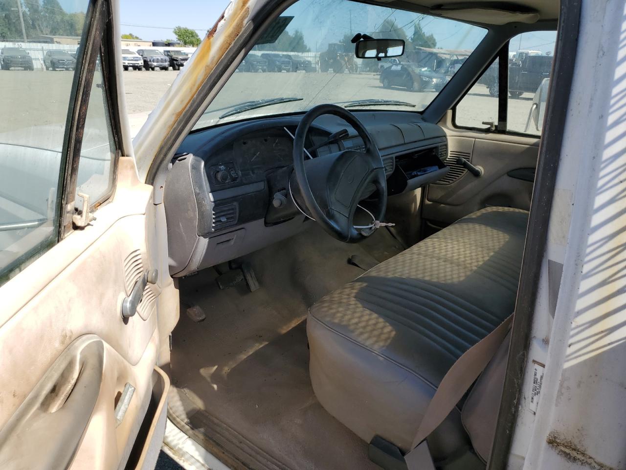 1FDKF37G0SNB61817 1995 Ford F350