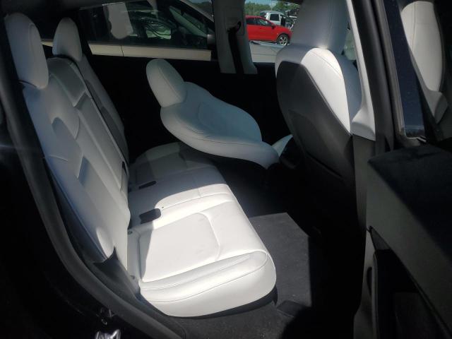 2024 TESLA MODEL Y - 7SAYGDEF5RF022452