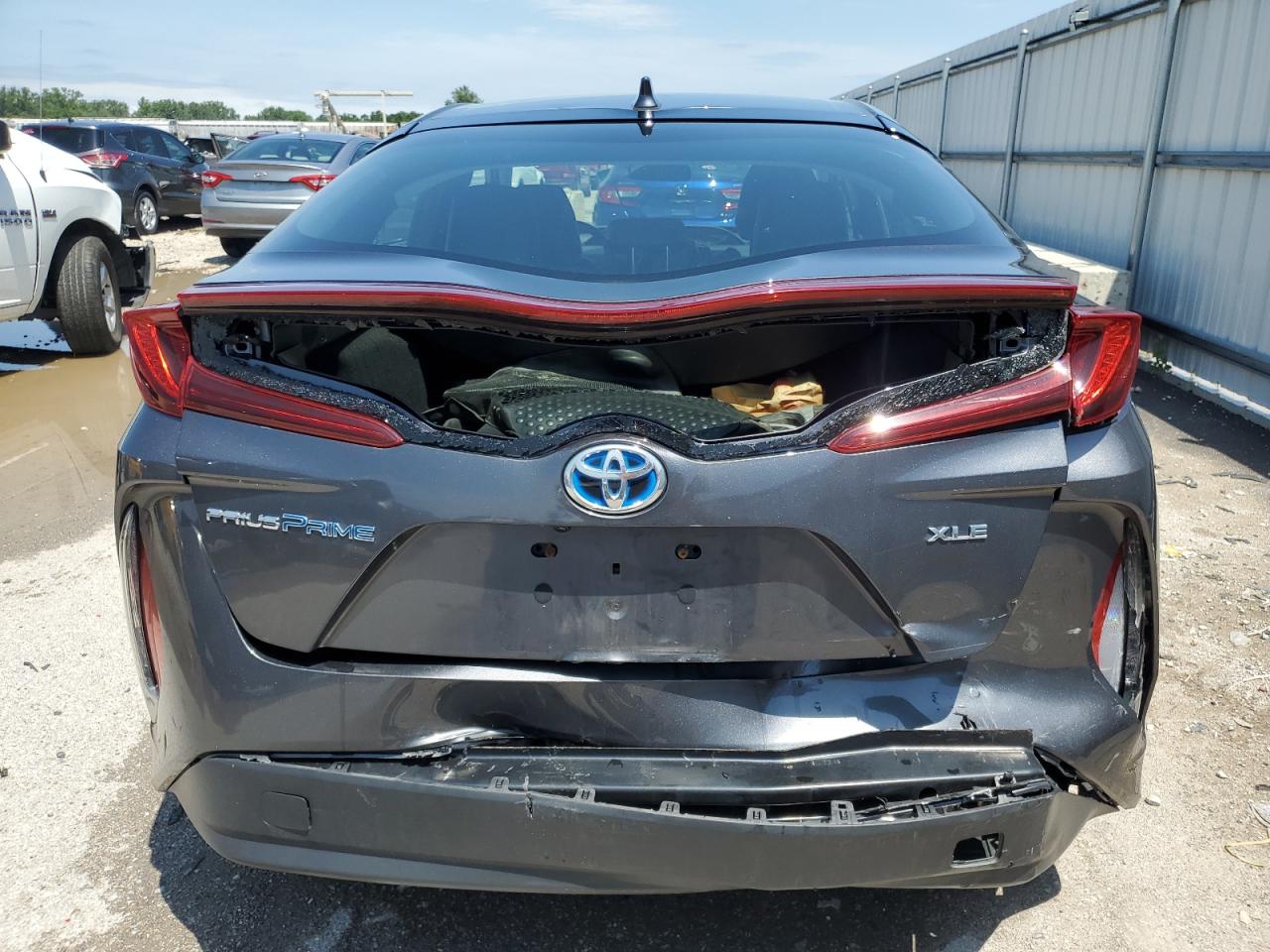 JTDKAMFP4N3200872 2022 Toyota Prius Prime Le