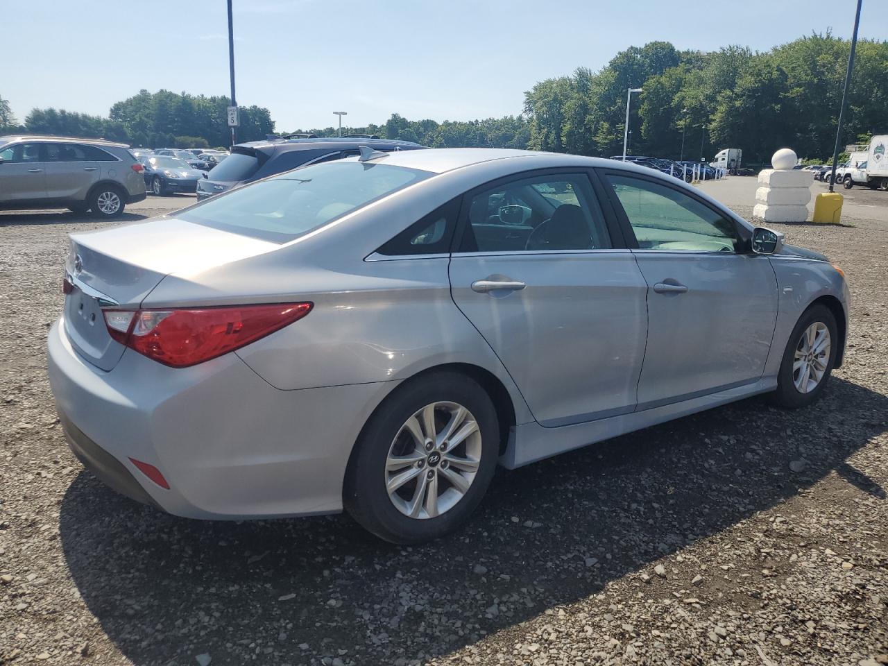 2014 Hyundai Sonata Gls vin: 5NPEB4AC6EH889039