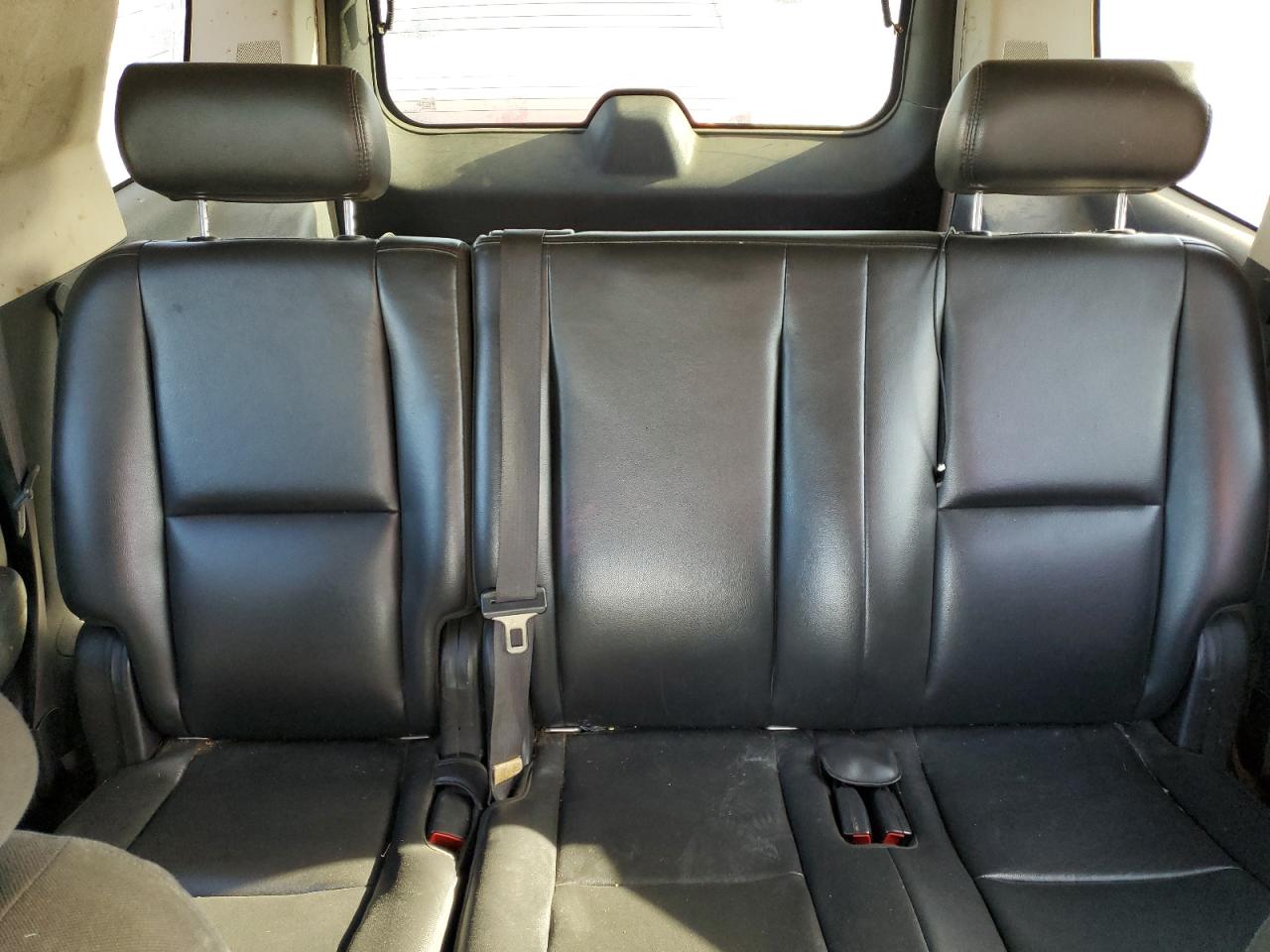 1GNMCAE05AR220052 2010 Chevrolet Tahoe C1500 Ls