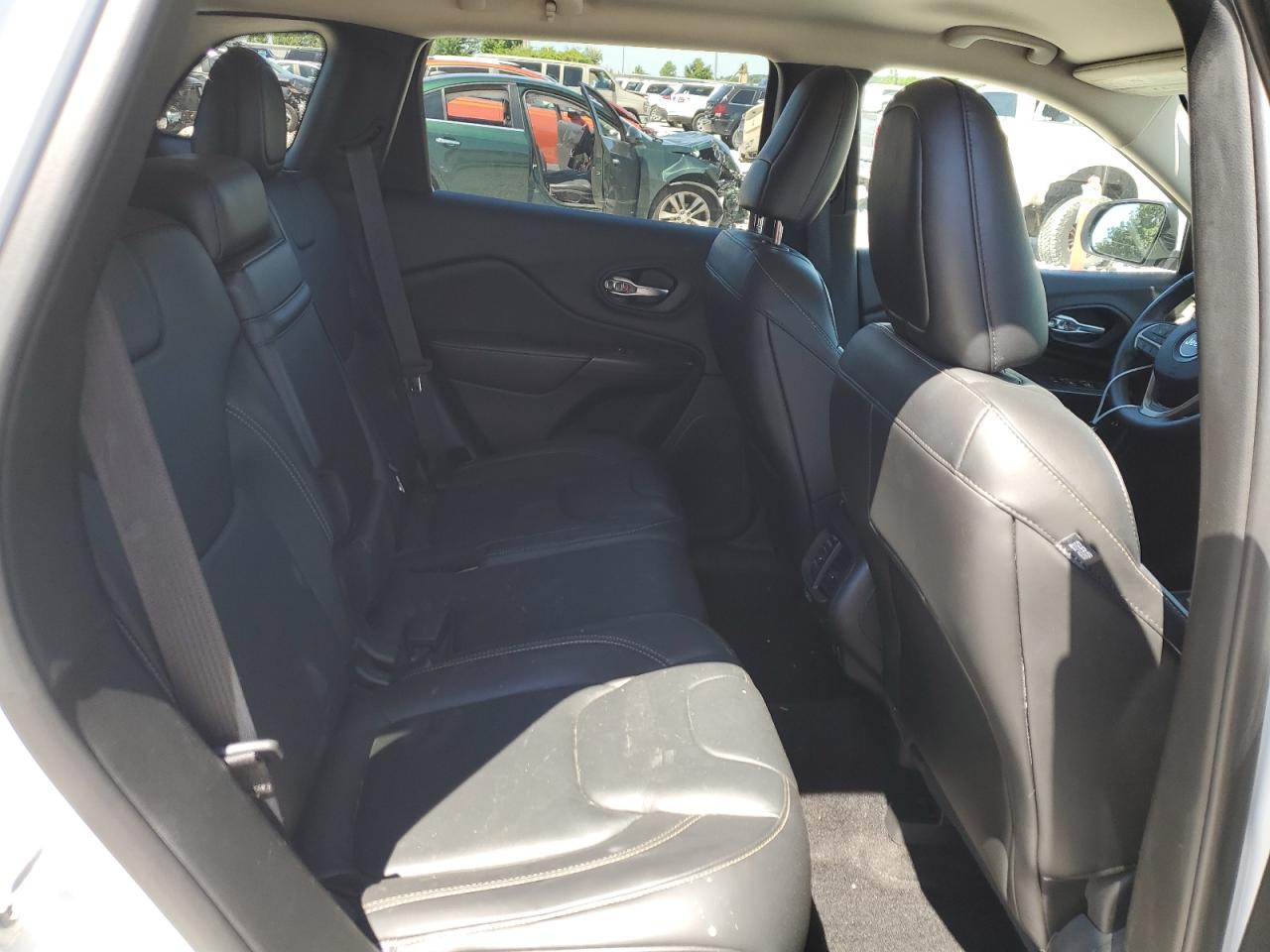1C4PJMDS0GW105577 2016 Jeep Cherokee Limited 1C4PJMDS0GW105577 2016 Jeep Cherokee Limited