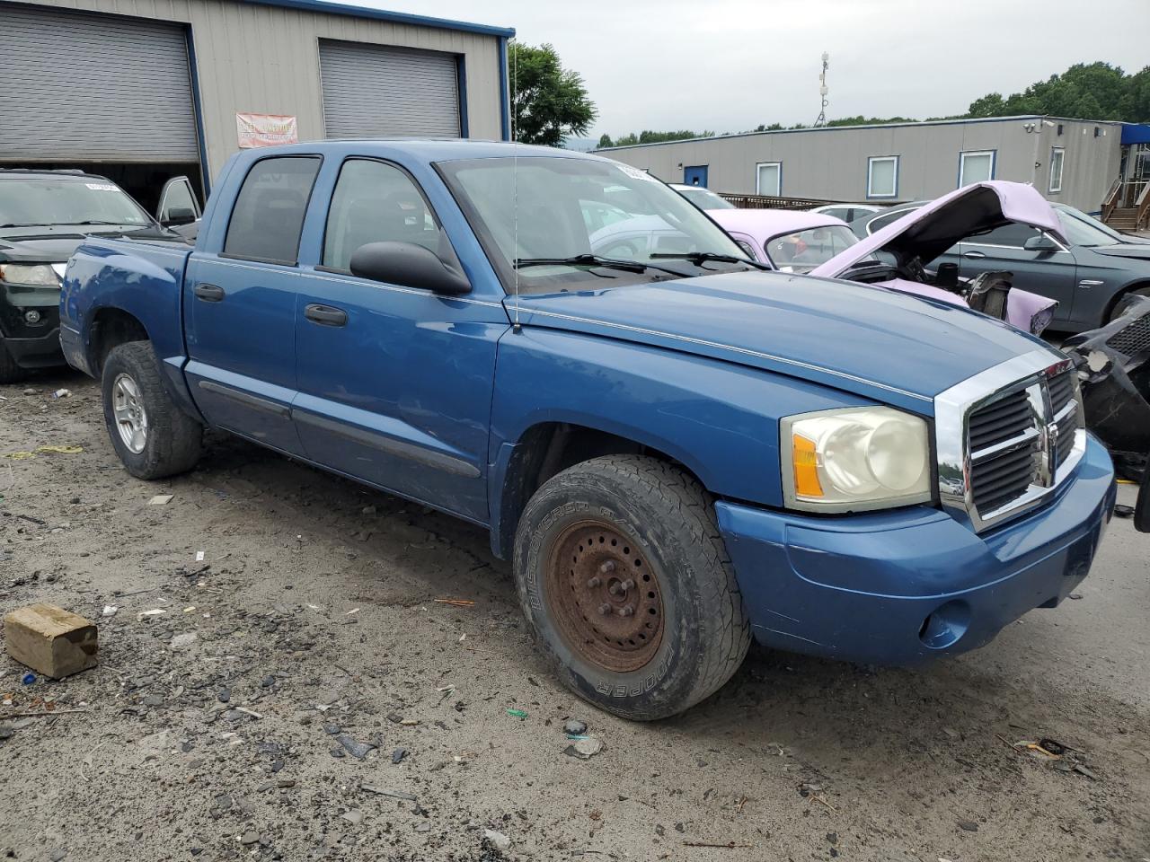 1D7HW48N75S231455 2005 Dodge Dakota Quad Slt