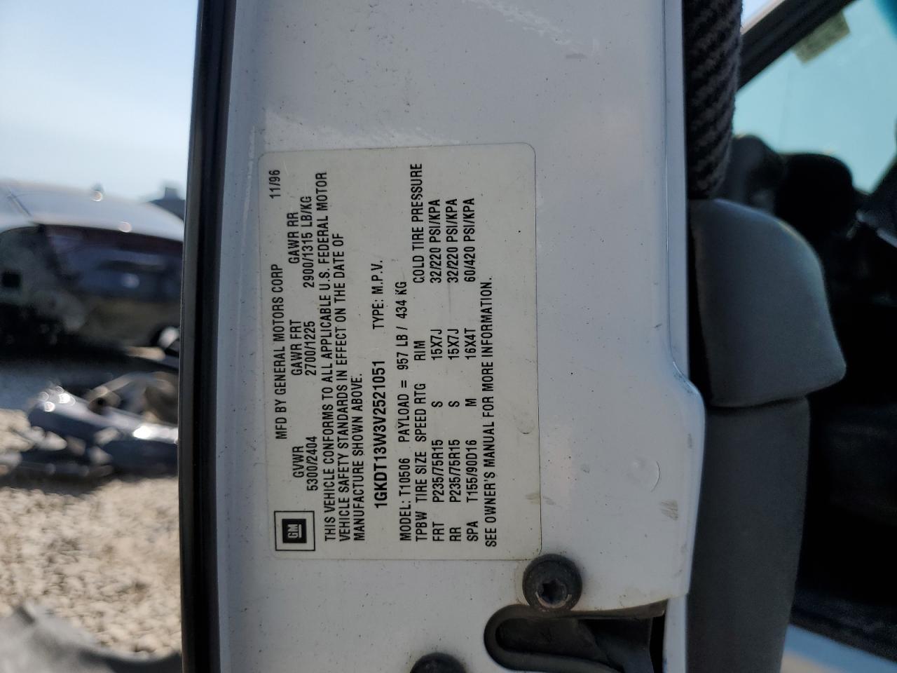 1GKDT13W3V2521051 1997 GMC Jimmy