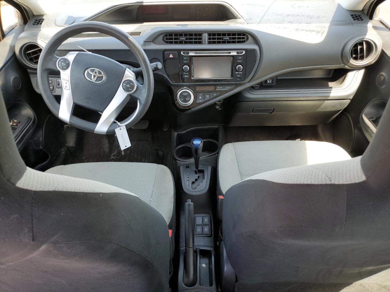 JTDKDTB33G1135239 2016 Toyota Prius C