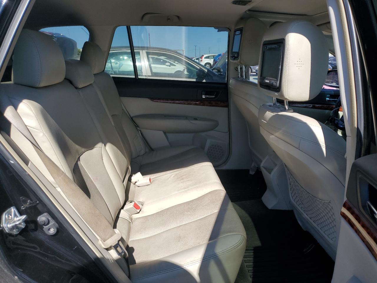 4S4BRDLC2C2242627 2012 Subaru Outback 3.6R Limited