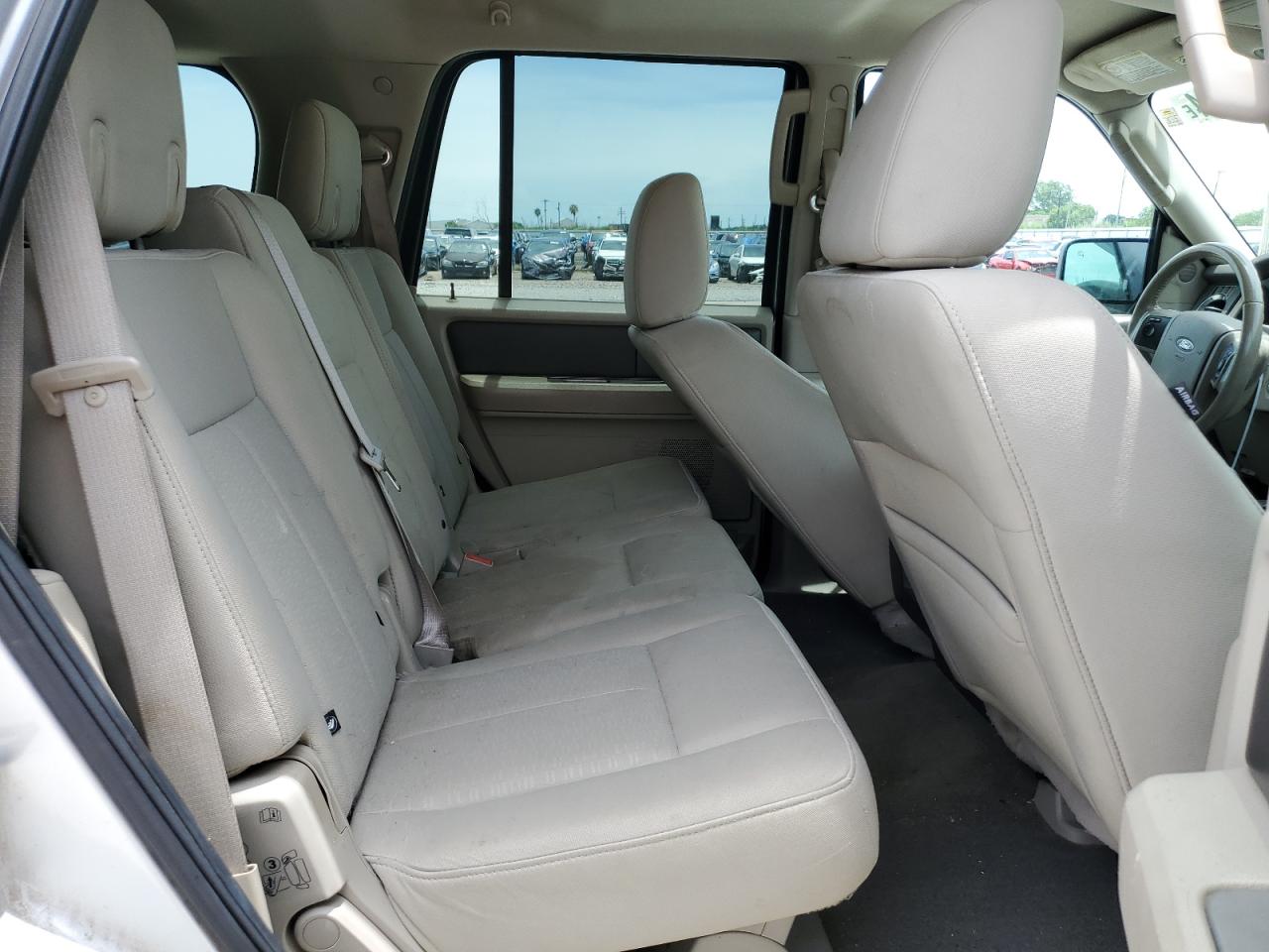 1FMJU1H53BEF45836 2011 Ford Expedition Xlt