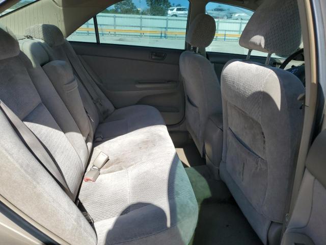 2004 Toyota Camry Le VIN: 4T1BE32K84U830584 Lot: 63398814