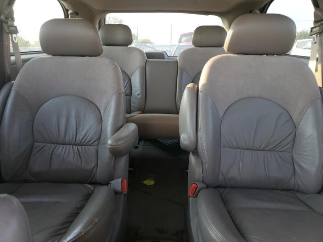 2002 Chrysler Town & Country Limited VIN: 2C8GP64L52R772079 Lot: 62473424