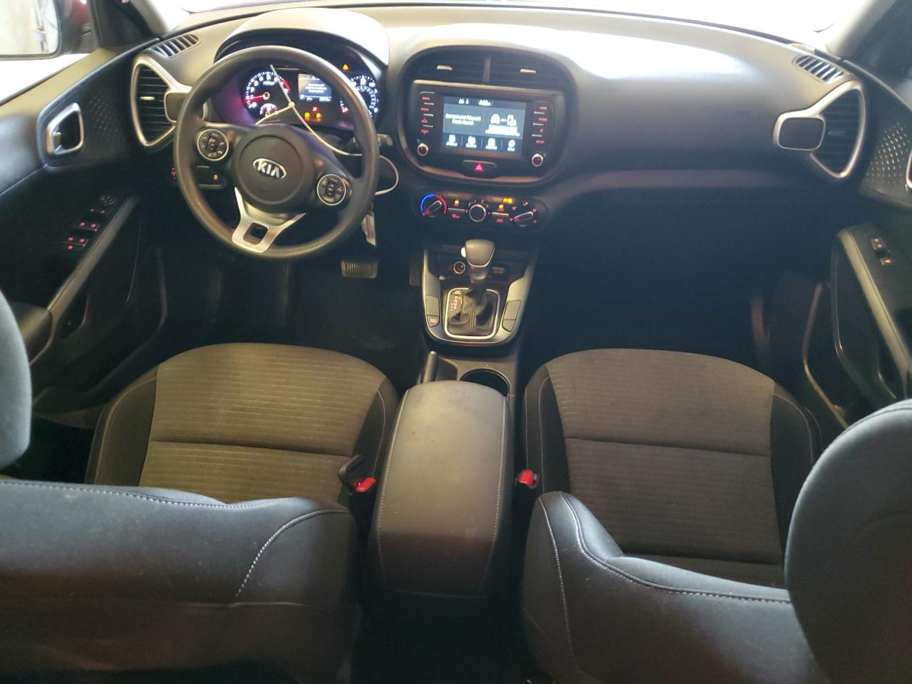 KNDJ23AU2M7781120 2021 Kia Soul Lx