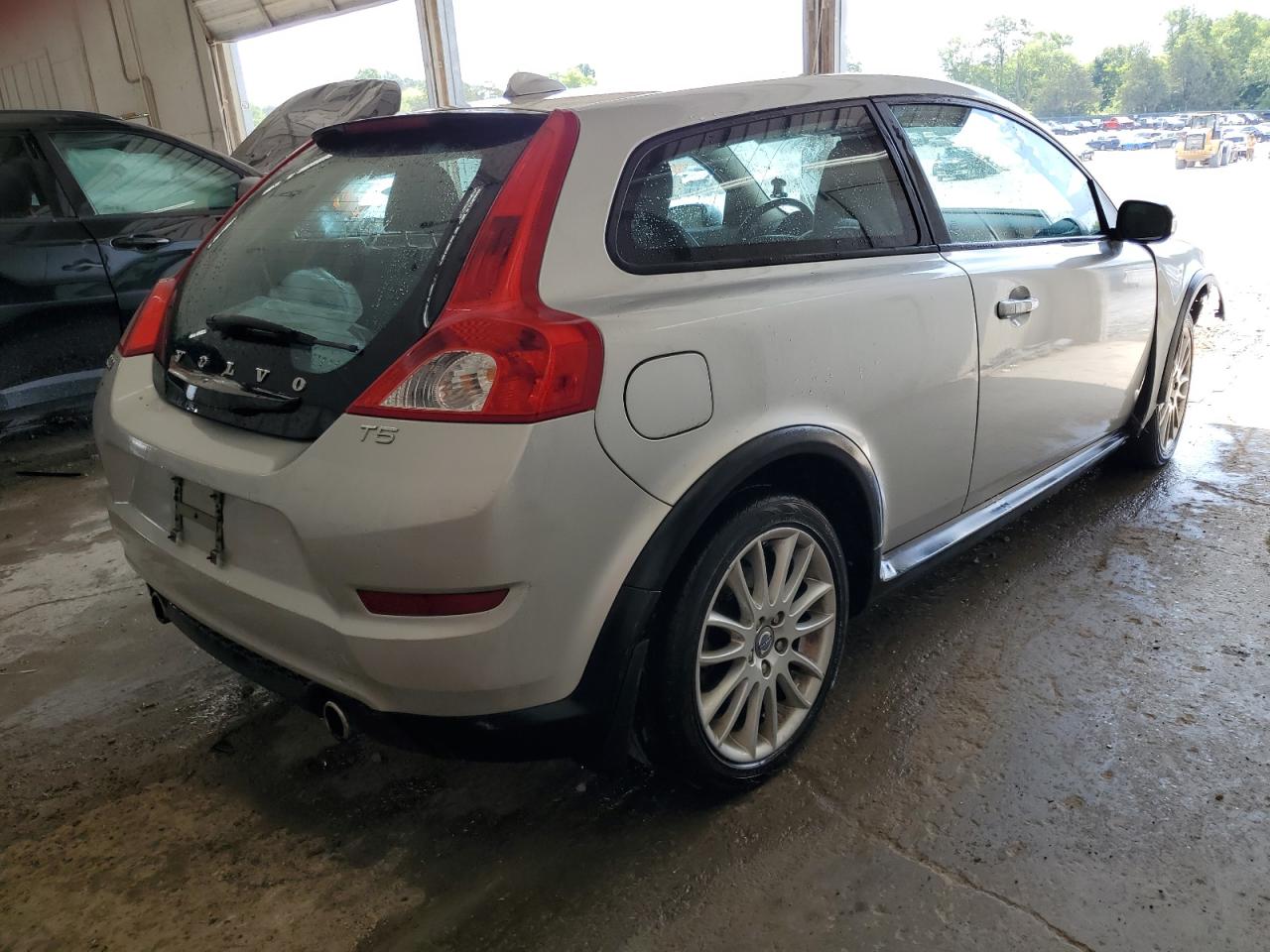 2012 Volvo C30 T5 vin: YV1672MKXC2266142