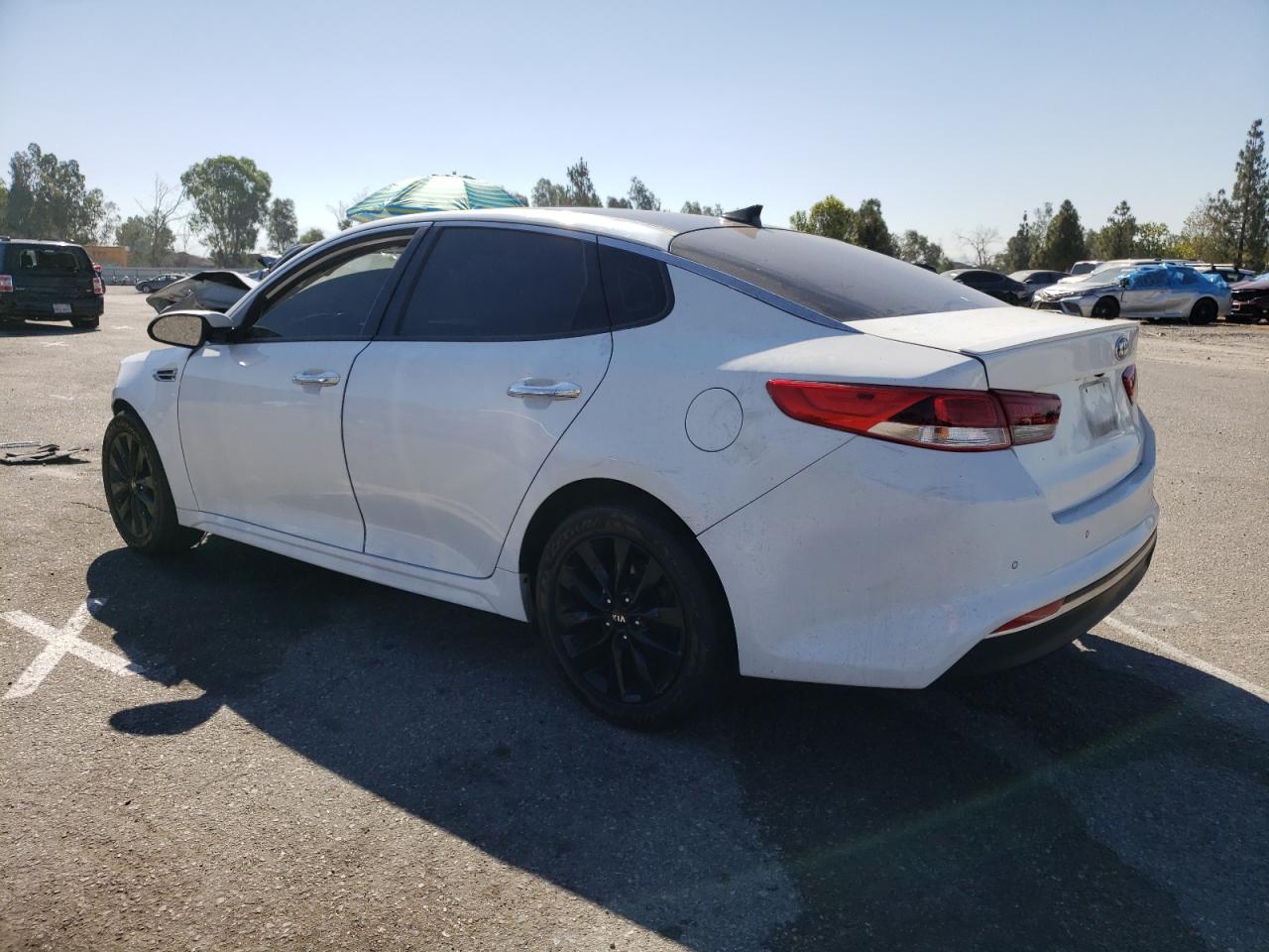 2018 Kia Optima Lx vin: 5XXGT4L33JG244244