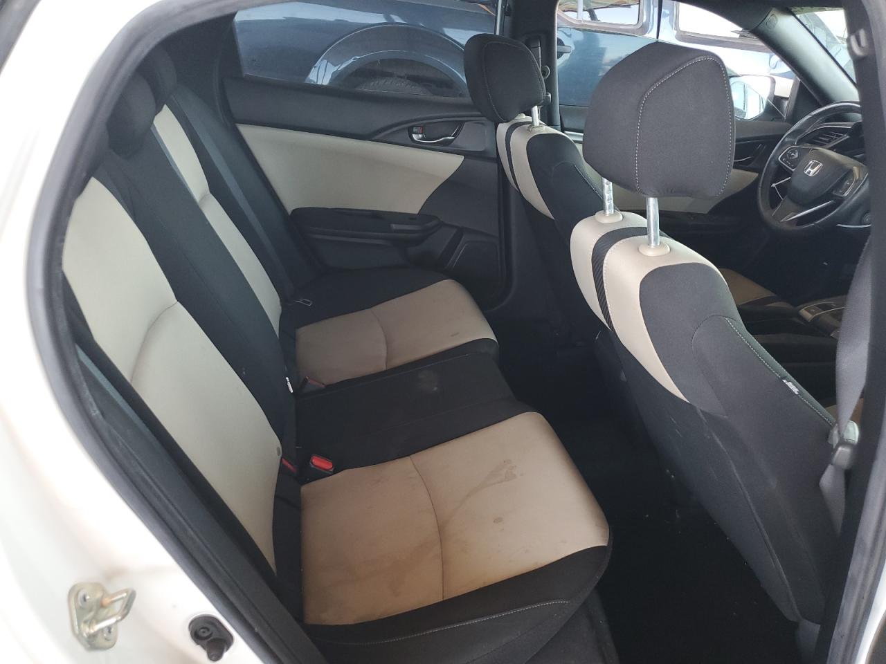 SHHFK7H49JU236930 2018 Honda Civic Sport