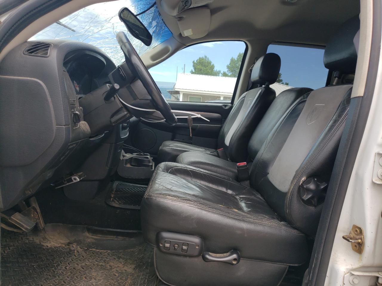 3D7KU28CX4G172745 2004 Dodge Ram 2500 St