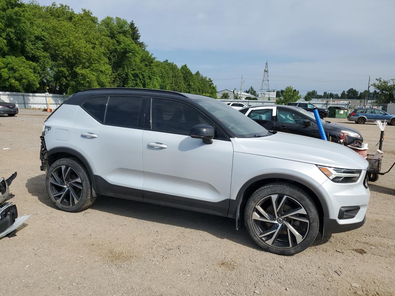 YV4162UM7N2650531 2022 Volvo Xc40 T5 R-Design