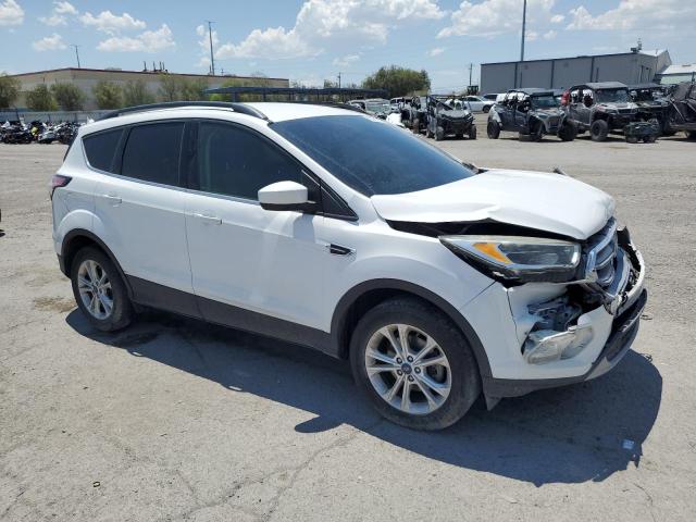 VIN 1FMCU0GD9JUA43090 2018 Ford Escape, SE no.4