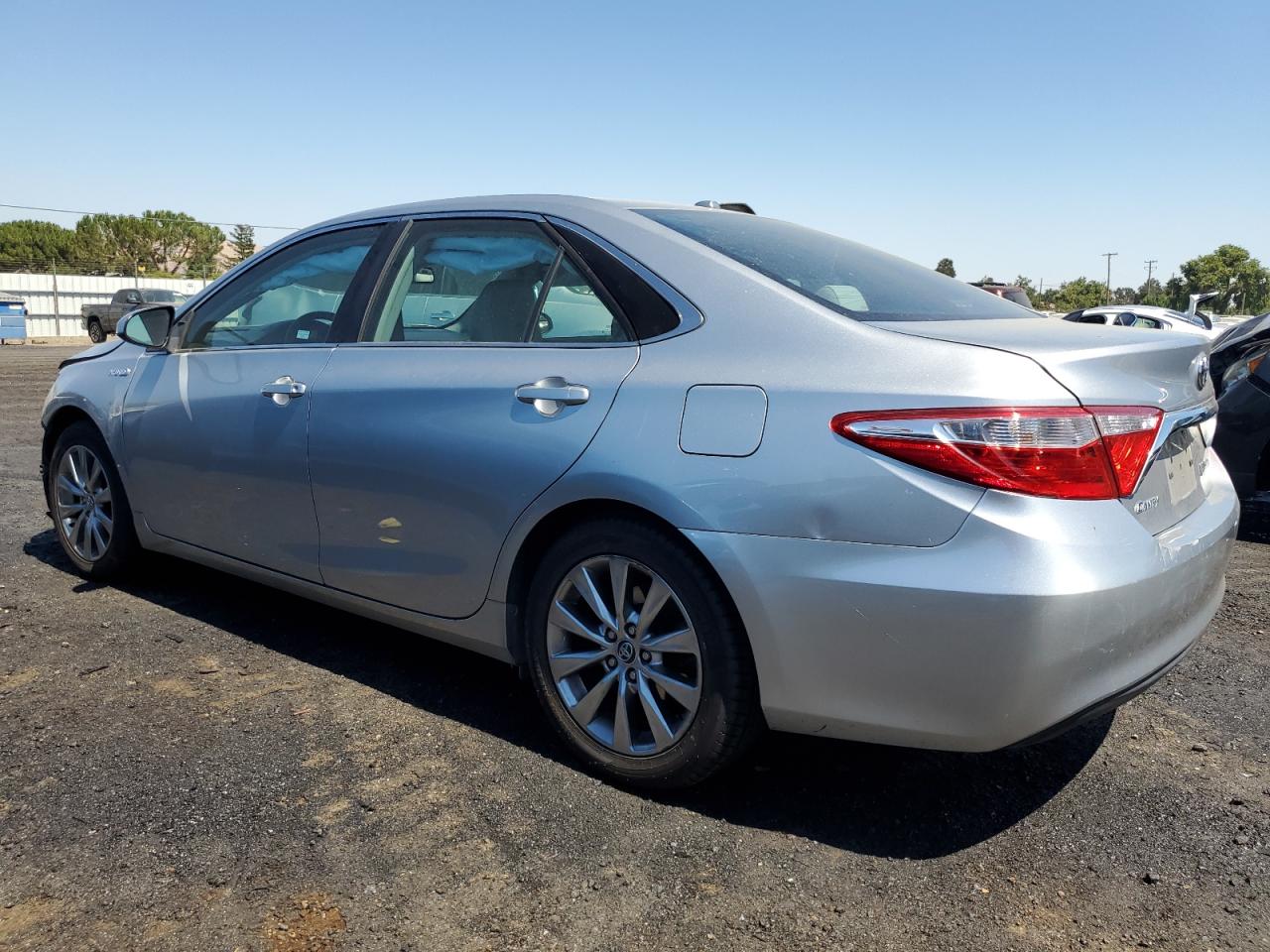 2015 Toyota Camry Hybrid vin: 4T1BD1FK5FU151747