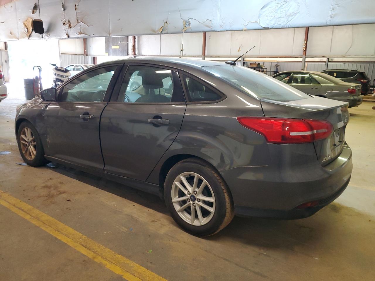 2017 Ford Focus Se vin: 1FADP3F24HL282490