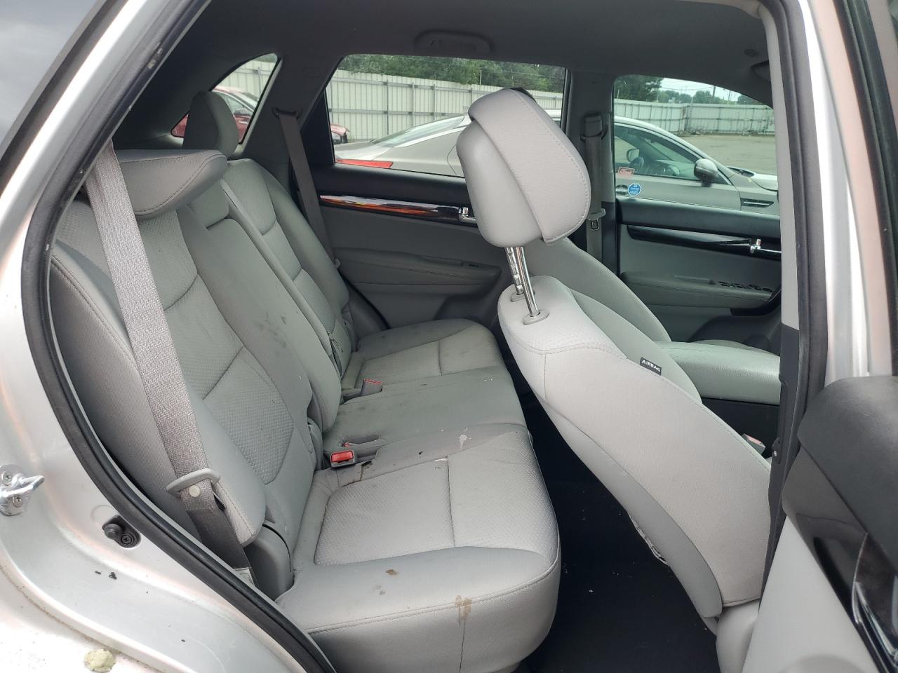 5XYKT3A11CG265601 2012 Kia Sorento Base