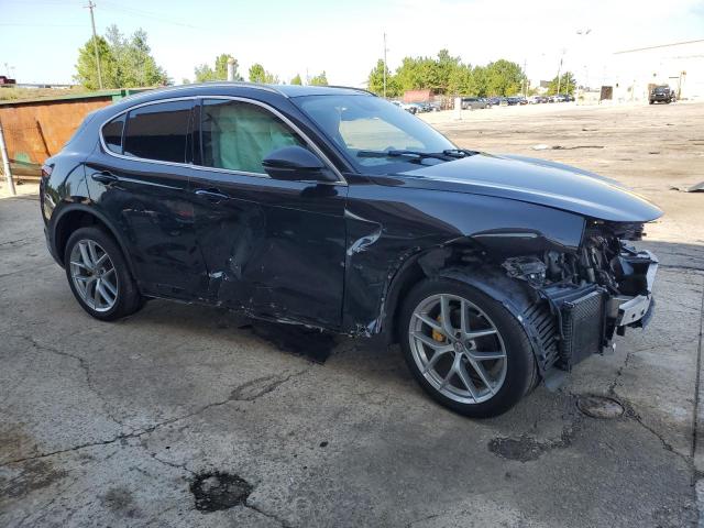 VIN ZASFAKBNXJ7C16000 2018 Alfa Romeo Stelvio, TI no.4