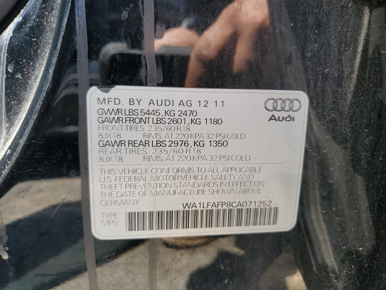 2012 Audi Q5 Premium Plus vin: WA1LFAFP8CA071252