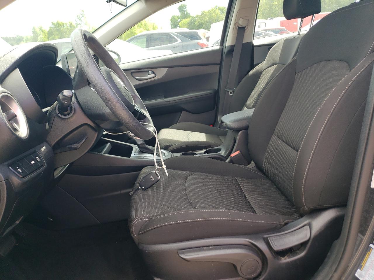 3KPF24AD4KE117748 2019 Kia Forte Fe